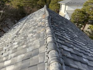 地震による瓦修繕工事